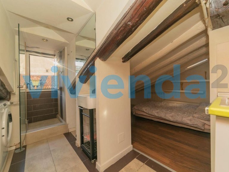 Apartment for Sale in Embajadores, Madrid 10