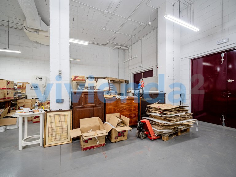 Commercial for Sale in Simancas, Madrid 21