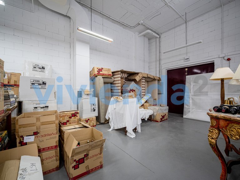 Commercial for Sale in Simancas, Madrid 14