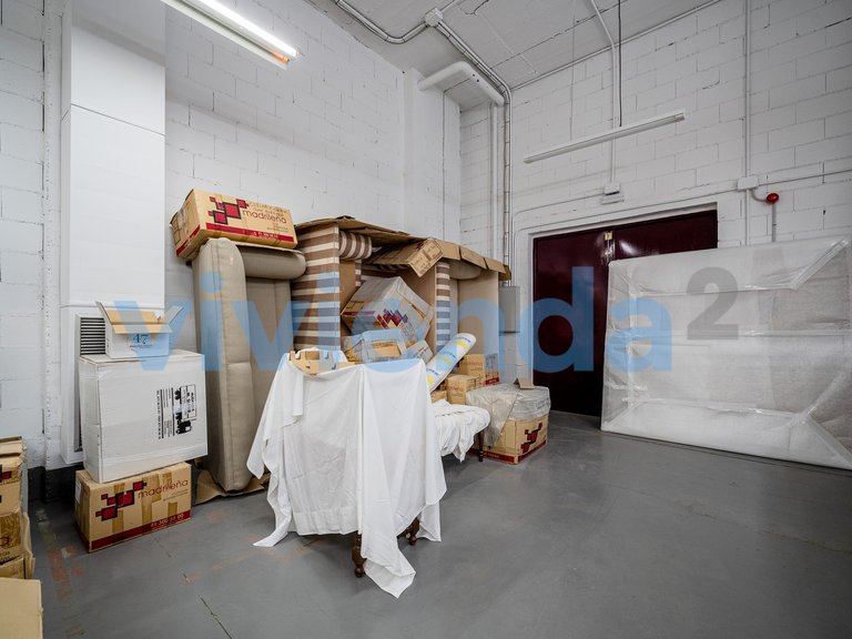 Commercial for Sale in Simancas, Madrid 13
