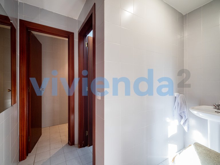 Commercial for Sale in Simancas, Madrid 24