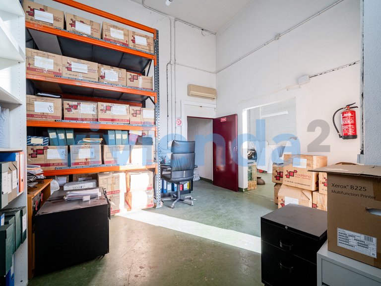 Commercial for Sale in Simancas, Madrid 12