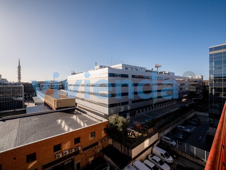 Commercial for Sale in Simancas, Madrid 9