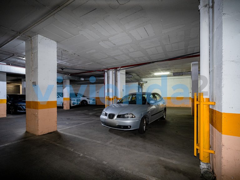 Commercial for Sale in Simancas, Madrid 10