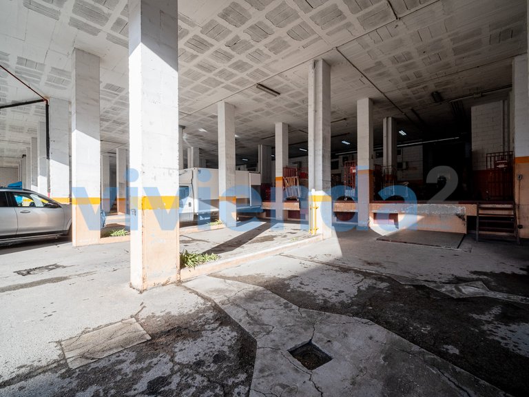Commercial for Sale in Simancas, Madrid 11