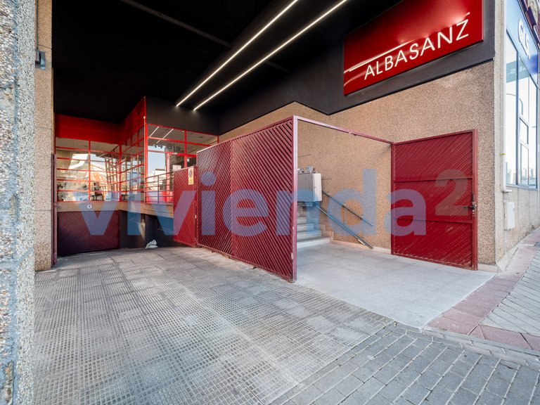 Commercial for Sale in Simancas, Madrid 4