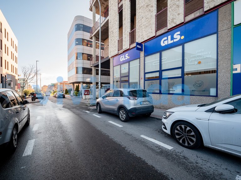 Commercial for Sale in Simancas, Madrid 5