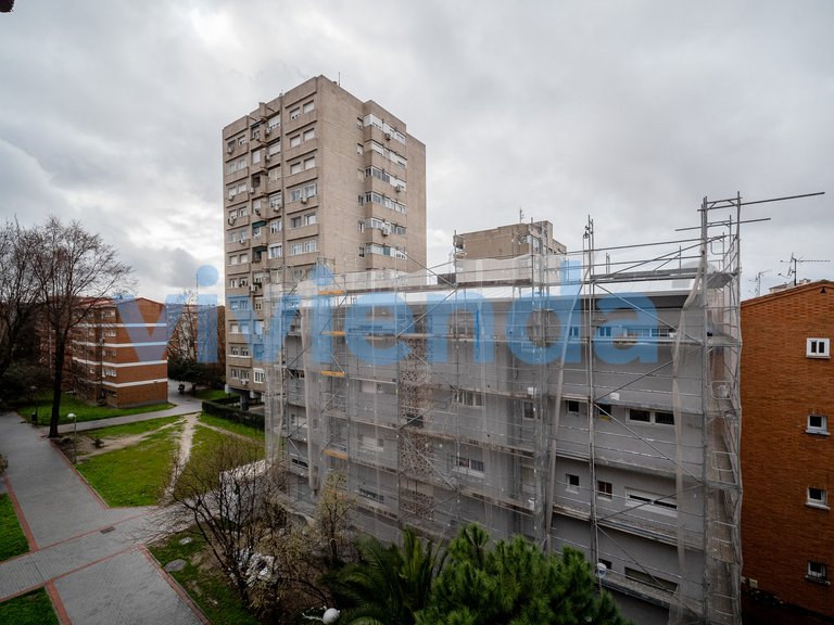 Apartment for Sale in Fontarrón, Madrid 17