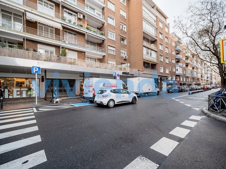 Apartment for Sale in Arapiles, Madrid 26