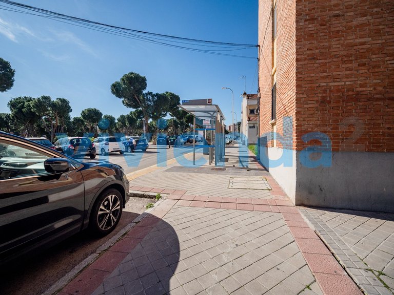 Apartment for Sale in Apóstol Santiago, Madrid 13