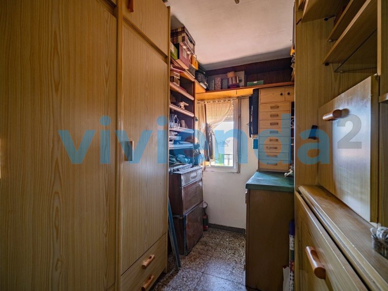 Apartment for Sale in Apóstol Santiago, Madrid 18