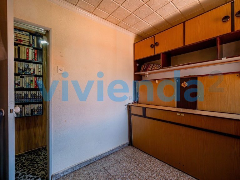 Apartment for Sale in Apóstol Santiago, Madrid 19