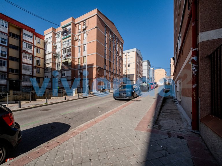 Apartment for Sale in Ventas, Madrid 9
