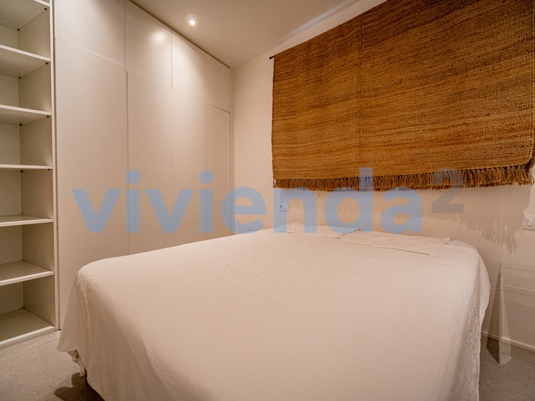 Apartment for Sale in Palacio, Madrid 17