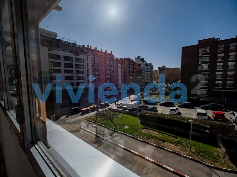 Apartment for Sale in Valdezarza, Madrid 5