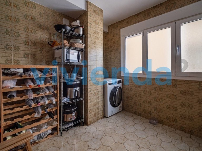 Apartment for Sale in Valdezarza, Madrid 16