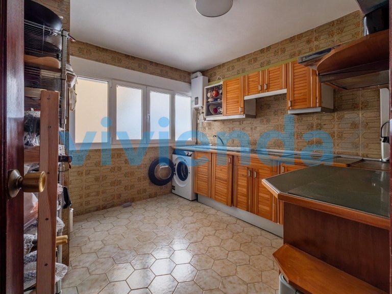 Apartment for Sale in Valdezarza, Madrid 13