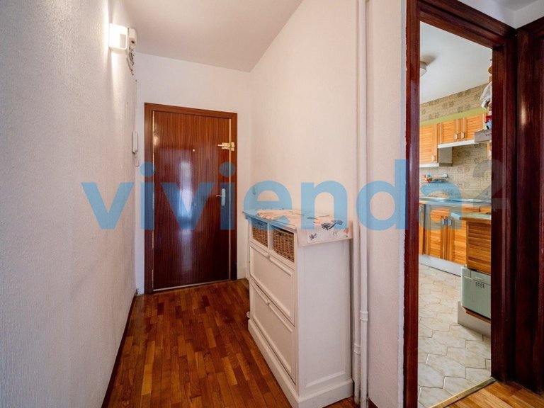 Apartment for Sale in Valdezarza, Madrid 18