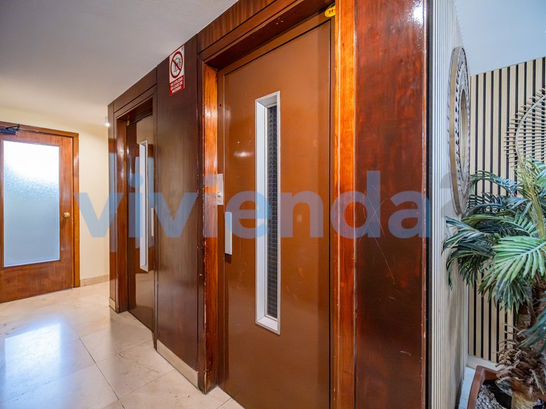 Garage for Sale in Universidad, Madrid 4