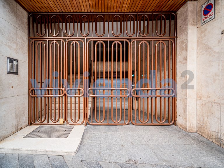 Garage for Sale in Universidad, Madrid 5