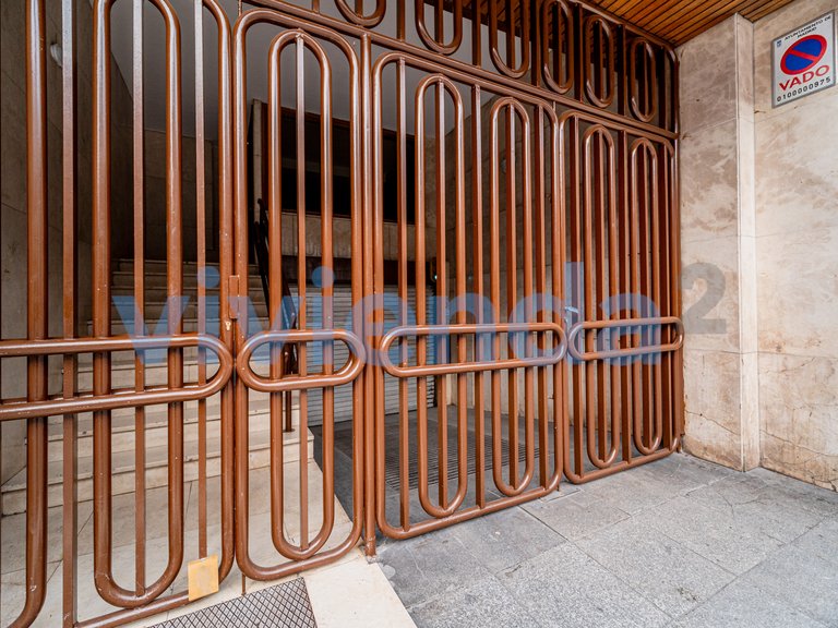 Garage for Sale in Universidad, Madrid 24