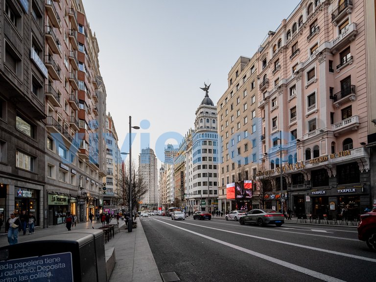 Garage for Sale in Universidad, Madrid 15