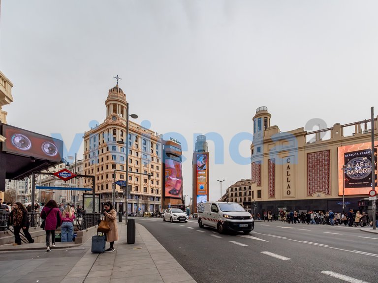 Garage for Sale in Universidad, Madrid 6