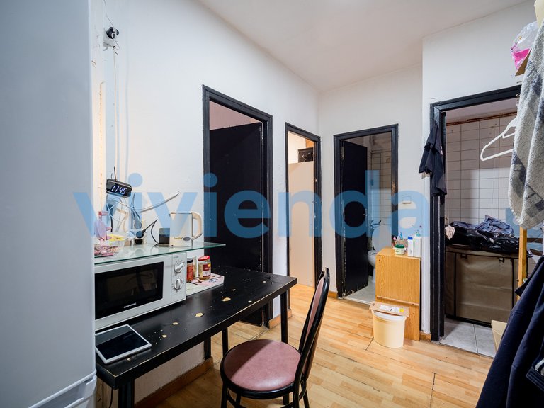 Apartment for Sale in Almendrales, Madrid 21