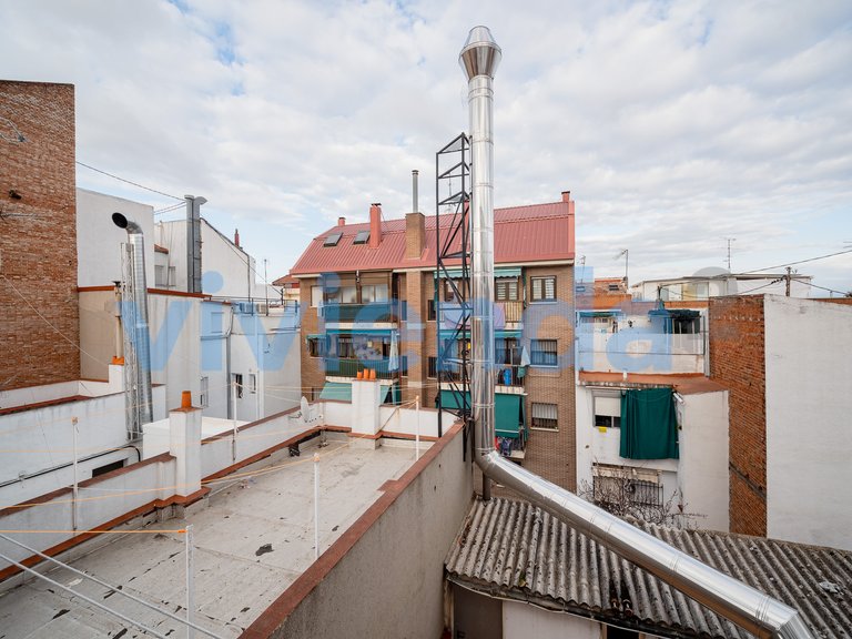 Apartment for Sale in Almendrales, Madrid 1