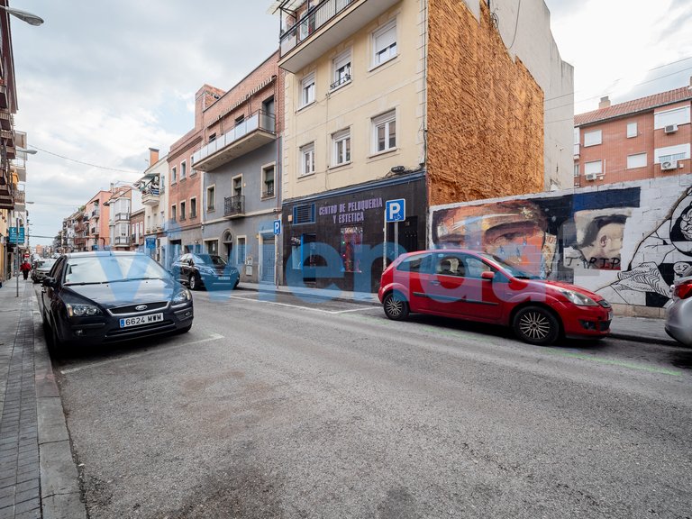 Apartment for Sale in Almendrales, Madrid 5