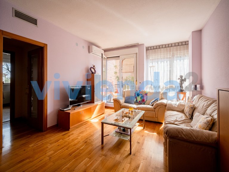 Apartment for Sale in San Pascual, Madrid 2