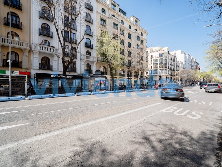 Apartment for Sale in Goya, Madrid 11