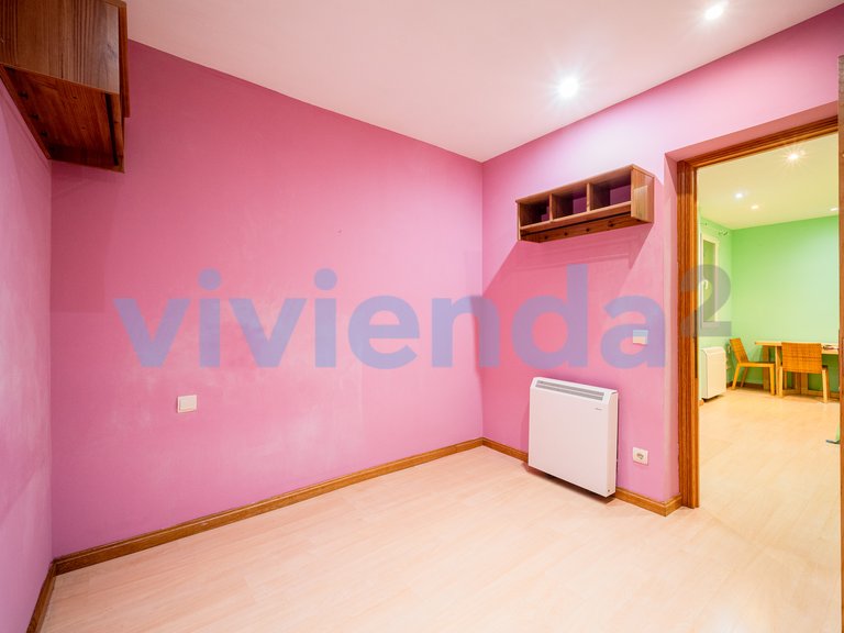 Apartment for Sale in Cuatro Caminos, Madrid 17