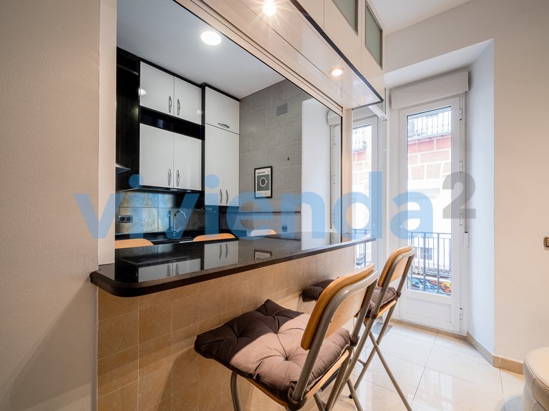 Apartment for Sale in Universidad, Madrid 5
