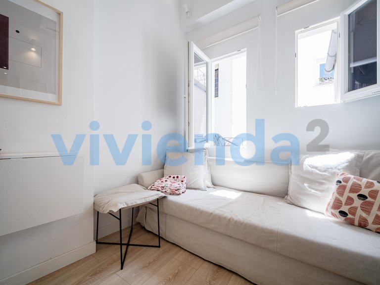 Apartment for Sale in Fuente del Berro, Madrid 10