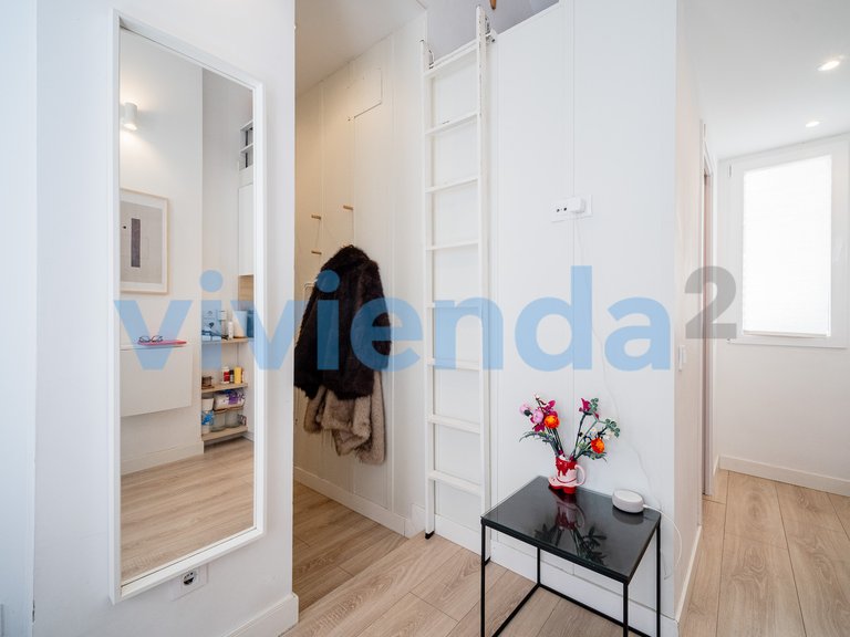 Apartment for Sale in Fuente del Berro, Madrid 4