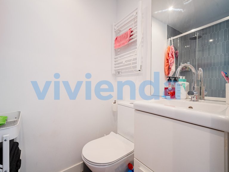 Apartment for Sale in Fuente del Berro, Madrid 20