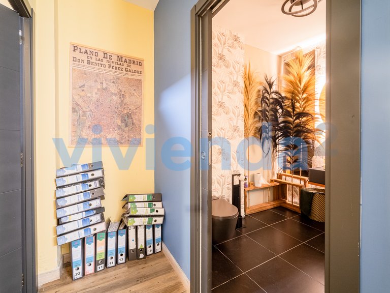 Commercial for Sale in Justicia, Madrid 18