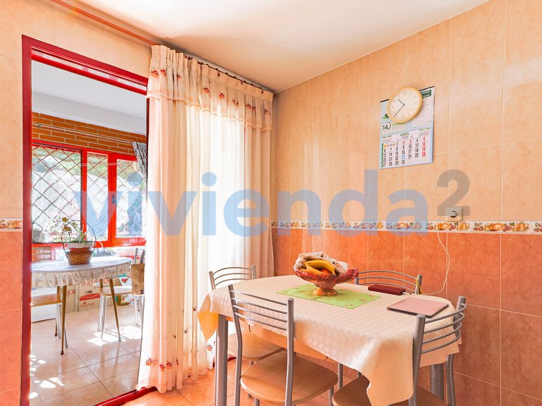 Apartment for Sale in Entrevías, Madrid 16