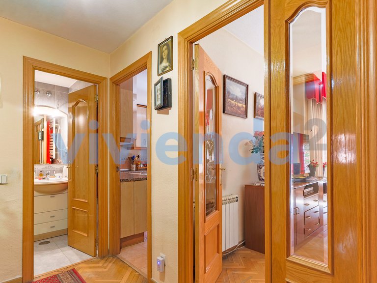Apartment for Sale in Entrevías, Madrid 26
