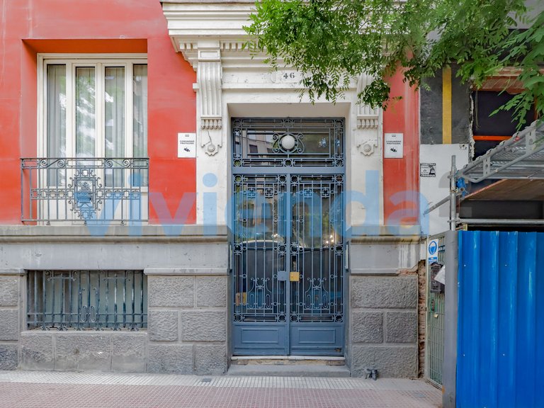 Apartment for Sale in Almagro, Madrid 3