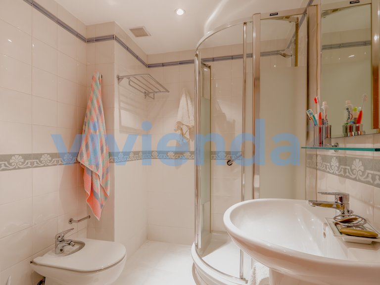 Apartment for Sale in Ríos Rosas, Madrid 18