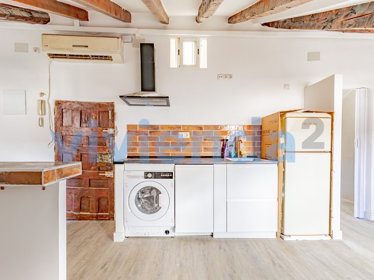 Apartment for Sale in Universidad, Madrid 18