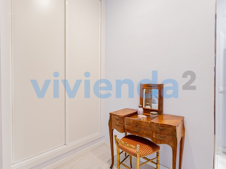 Apartment for Sale in Embajadores, Madrid 7