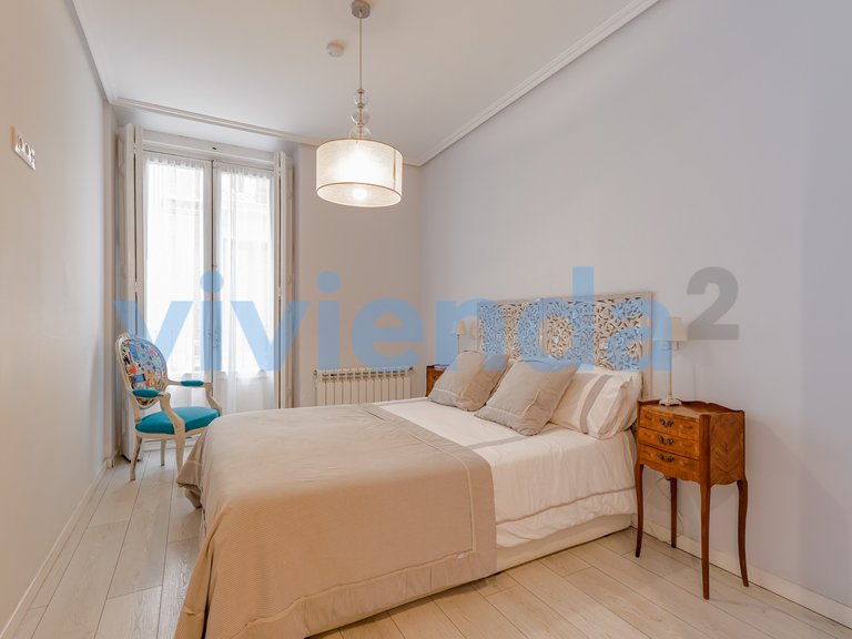 Apartment for Sale in Embajadores, Madrid 9