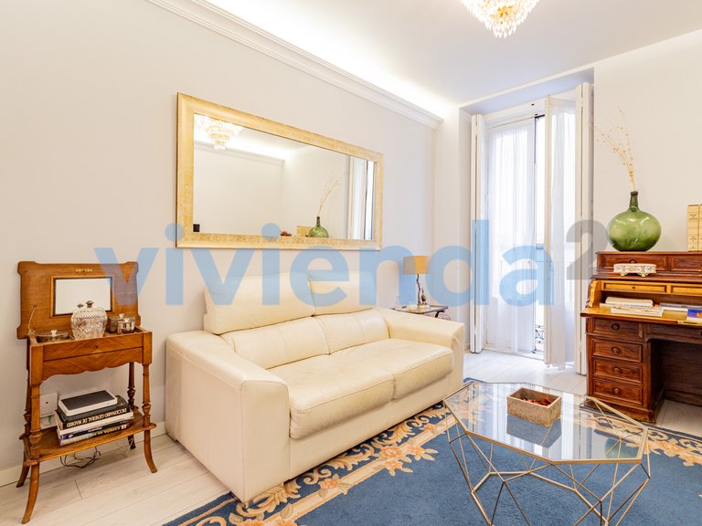 Apartment for Sale in Embajadores, Madrid 17