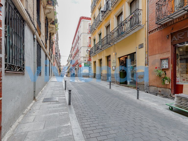 Apartment for Sale in Embajadores, Madrid 31
