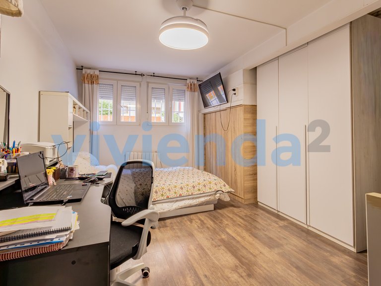 Commercial for Sale in Opañel, Madrid 6