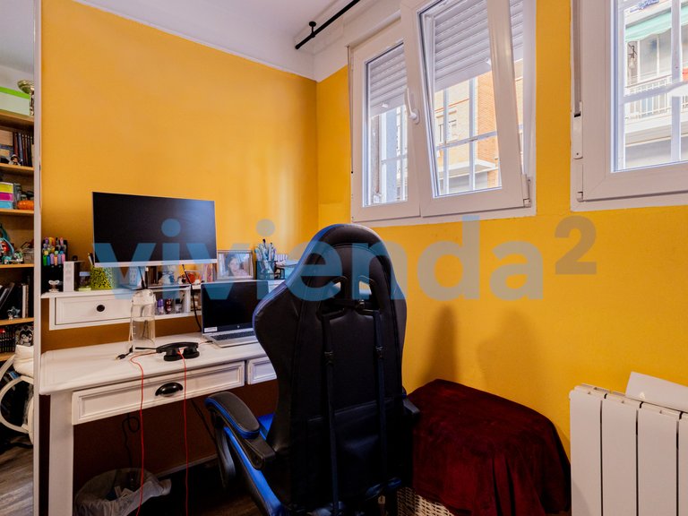 Commercial for Sale in Opañel, Madrid 12