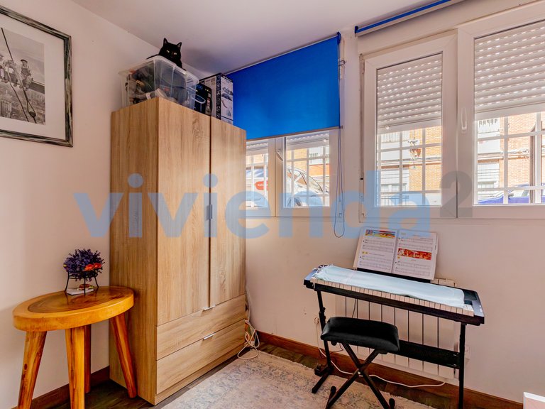 Commercial for Sale in Opañel, Madrid 5